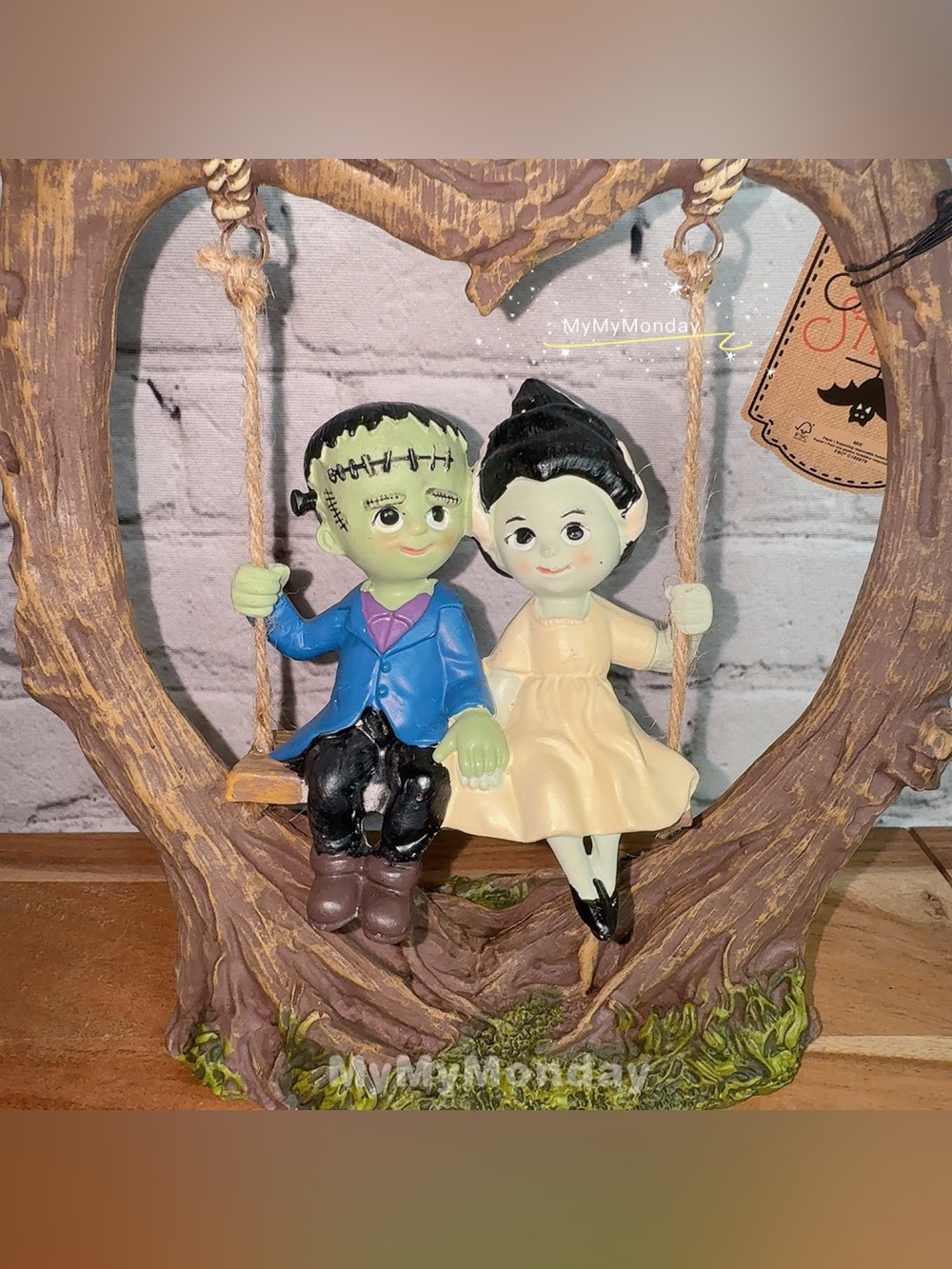 Halloween Frankenstein and Bride Swing Figurine - Picture 2 of 3